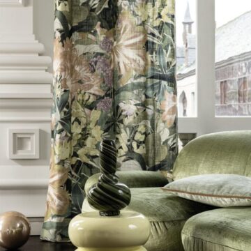 CA_H25_Above_The_Clouds_Glow_BE_300_D CA_H25_Above_The_Clouds_Glow_BE_300_D