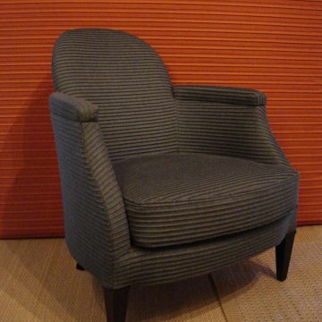 TAYLOR 'SIDE PLEAT' chair & HAMILTON 'RIBBONS PLEAT' DSC02649