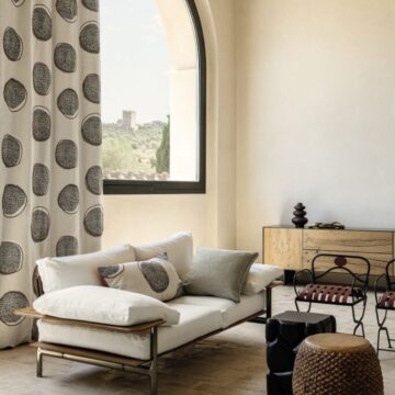 CH_F26_Mood_Booster_Sensitive_Minimalist_130_HR_sr CH_F26_Mood_Booster_Sensitive_Minimalist_130_HR_sr